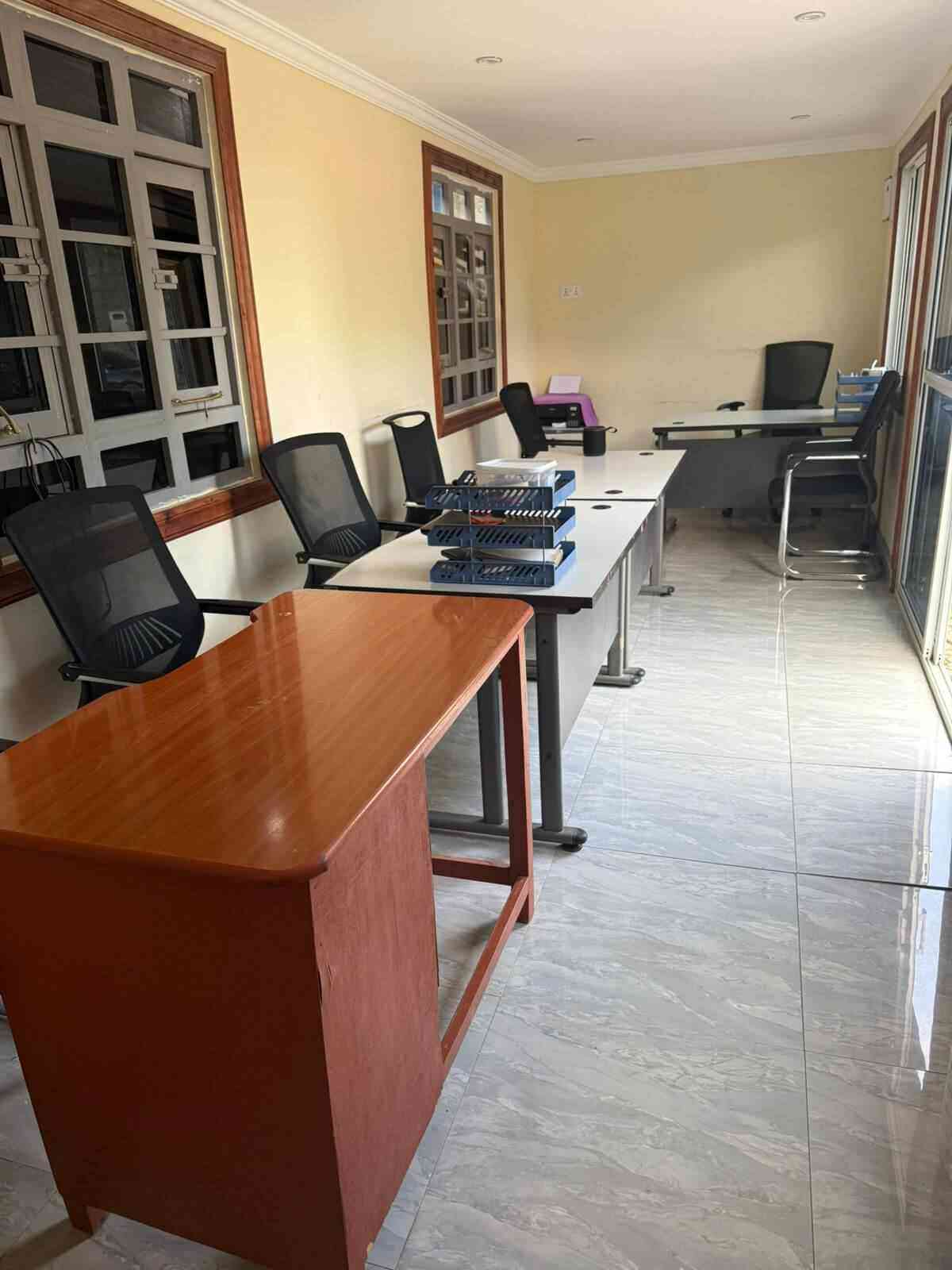20ft office interior